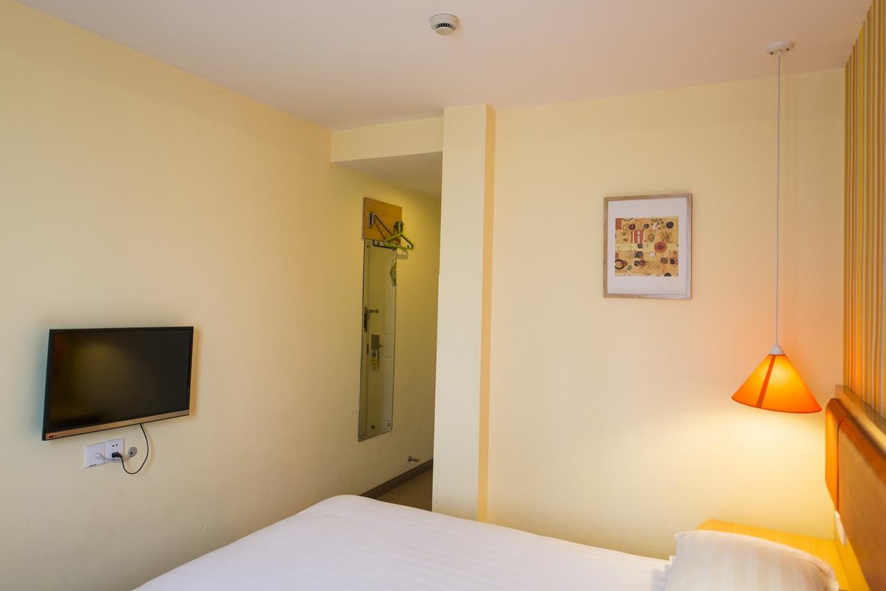 Home Inn Beijing Headquater World Park Esterno foto